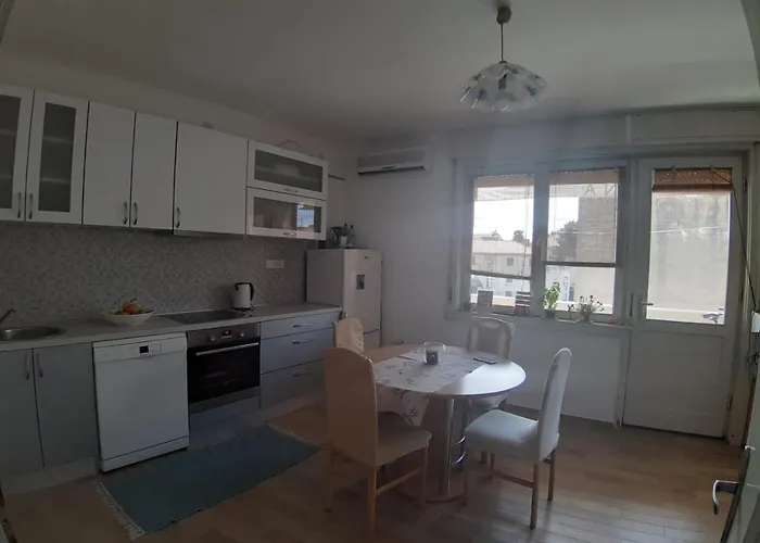 Nina, In Centre Lägenhet